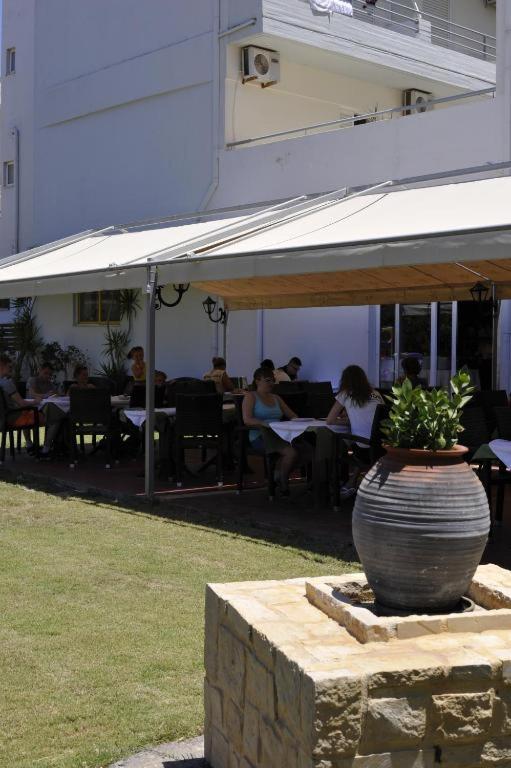 Porto Plazza Hotel Limenas Chersonisou Exterior foto